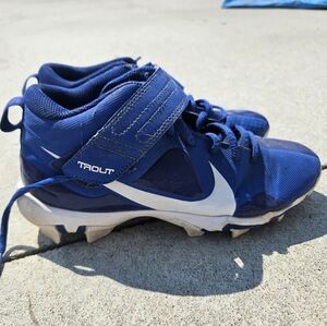 Nike Kids Royal Blue and White Sneakers